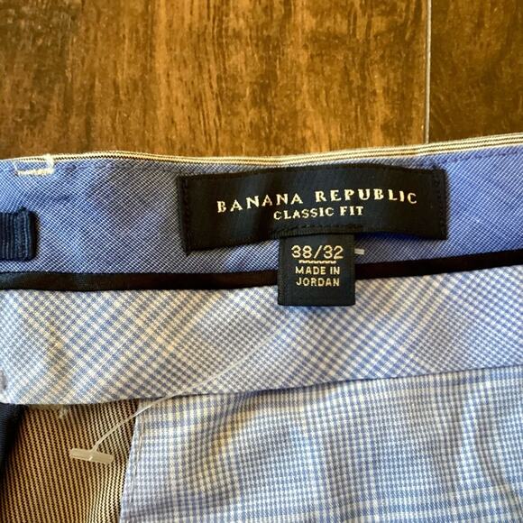 Banana Republic Men’s Classic Fit Khakis, 38x32 - Picture 2 of 7